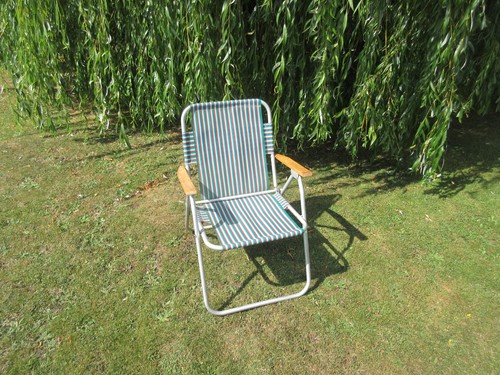 Vintage retro tubular striped