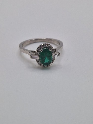Emerald and diamond - diamond, ring