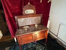 Antique Mahogany Late