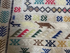 Big Moroccan hand-embroidered rug: animal designs suitable  children: 7'10"x3'1"