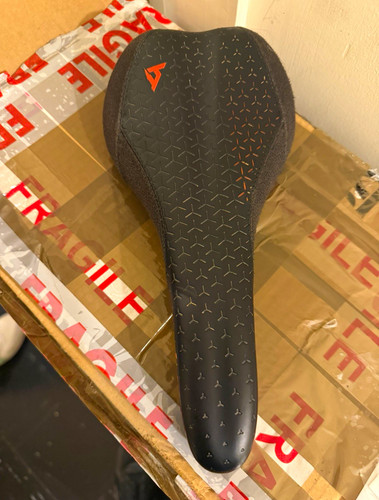 Sdg fly saddle - yt,
