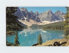 Postcard Moraine Lake in the