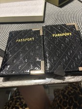 2 X Black River Island