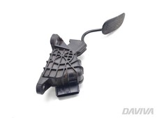 Toyota Hilux Vigo Accelerator