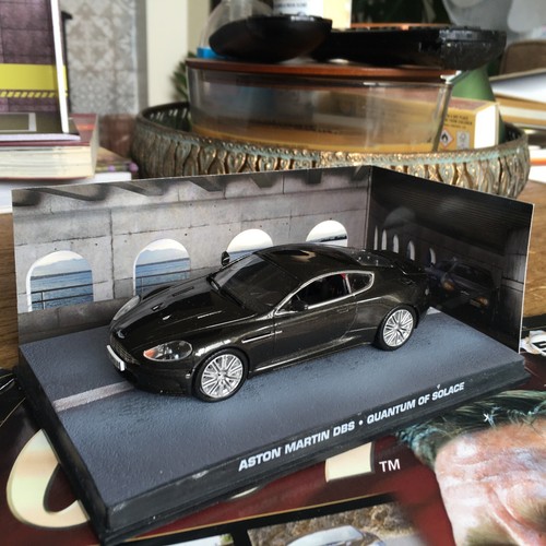 James bond 007 car - 1/43,