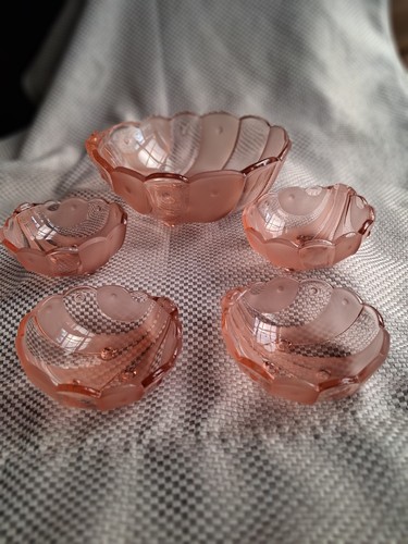 Vintage art deco - pink, pressed