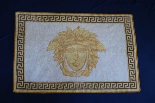 Gianni versace medusa - gianni,