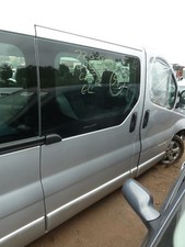 RENAULT TRAFIC VAUXHALL VIVARO CREWCAB MINIBUS DRIVERS SLIDING DOOR