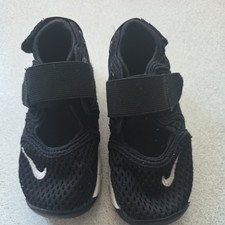 Boys Girls Nike Air Rift BR