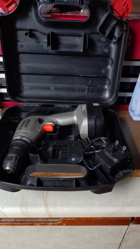 Black and decker 12v cordless - black,