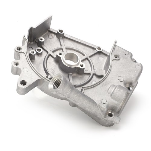Engine right crankcase side - right,