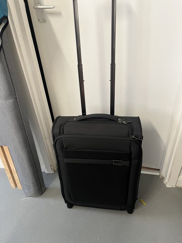 Samsonite airea 55cm upright - airea,