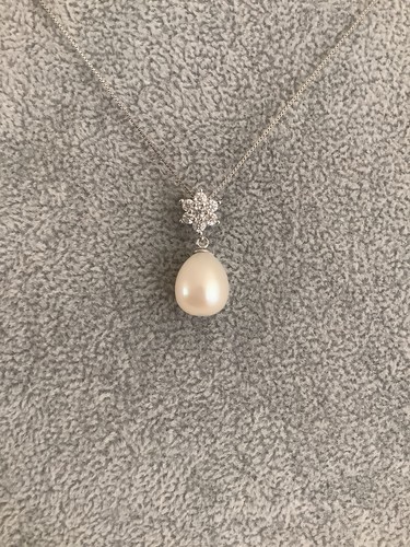 White freshwater genuine pearl - white,