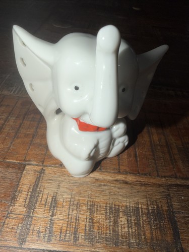 Vtg white ceramic elephant - vtg,