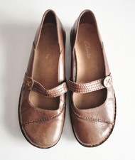 Clarks Size UK 7 EU 40 Light Brown Leather Mary Jane Strap Flat Shoes Round Toe