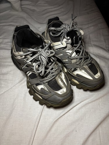 Balenciaga track two - track, in