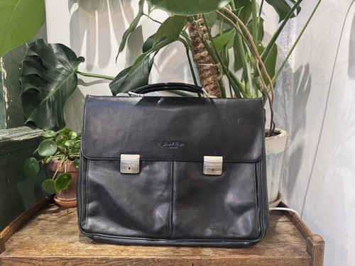 Vintage black leather lockable - black,