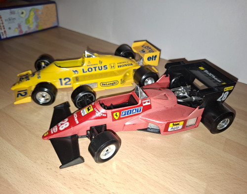 Formula diecast model - 2x,