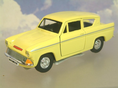 Great saico diecast ford - great,