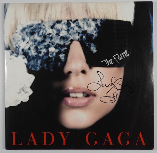 Lady gaga acoa signed - lady,