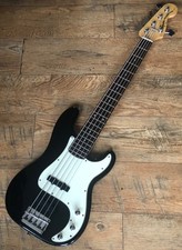 Squier Standard Precision Bass
