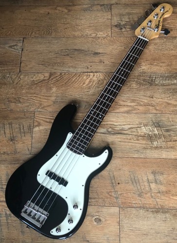Squier standard precision bass - squier,