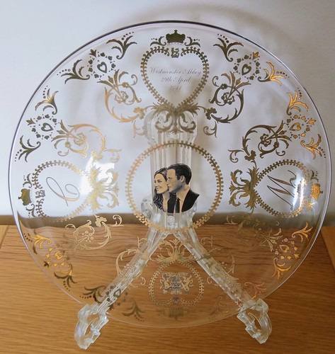 Boxed dartington glass 2011 - boxed,