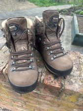 Meindl walking boots size 5.5