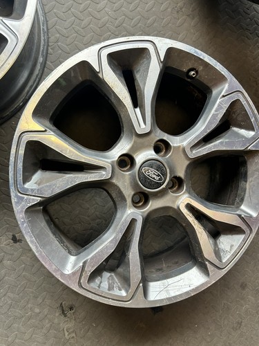 Genuine ford fiesta - ,