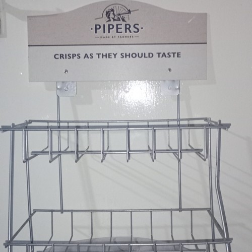 Pipers crisps wire countertop - pipers,