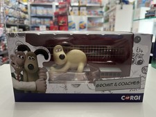 Corgi CC80603 Wallace & Gromit The Wrong Trousers Gromit & Coaches