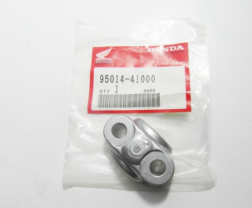 Clamp front axle holder - axle/holder,