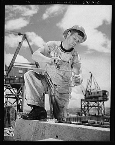 Photo 1930s dockworker - photo:1930s, laborer