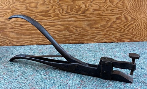 Great long vintage cross - great,