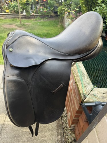 Ideal black dressage saddle - black,