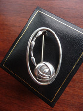 Rennie MacIntosh Style Oval