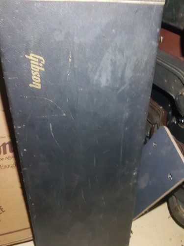 1982 gibson explorer case - gibson, e