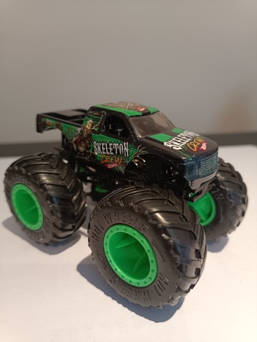 Hot wheels skeleton crew - wheels, 'skeleton