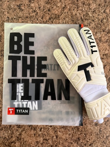 Titan goalkeeper gloves new - titan,