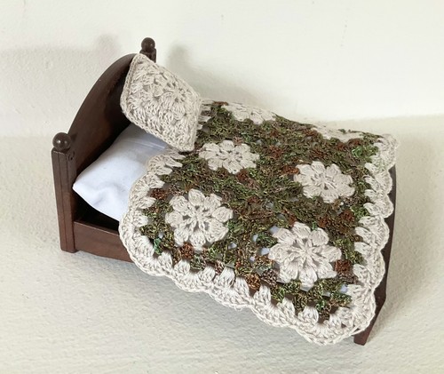 Fine crochet handmade bed - fine,