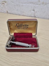 Vintage GILLETTE Safety Razor