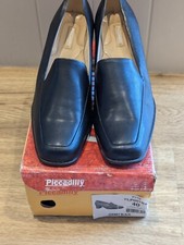 Ladies size 7 ( 40 ) Leather