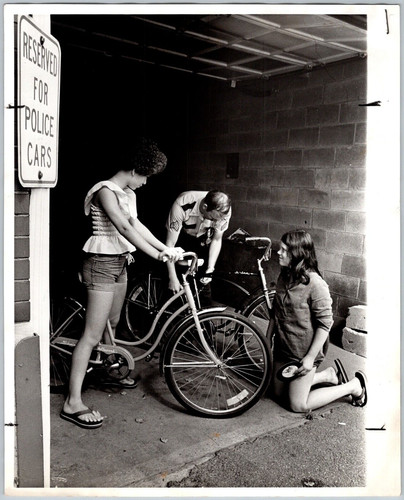 1970s original 8x10 photograph - 1970s,