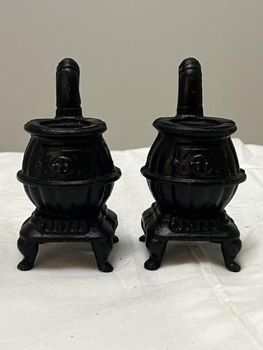 Vintage cast iron mini pot - vintage,