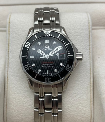 Boxed omega seamaster ladies - *boxed*,