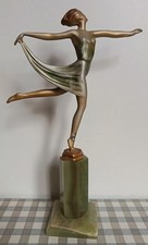 Pretty Art Deco Dancer