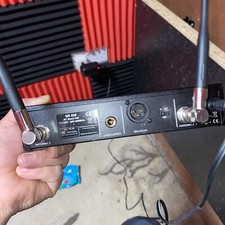akg k450 pocket transmitter