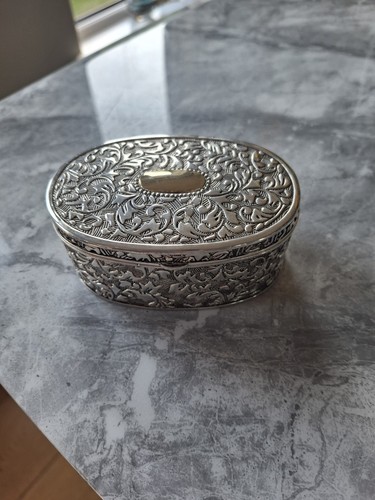 Beautiful oval vintage silver - oval,
