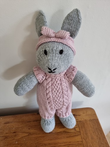 Hand knitted toys - hand, toys.