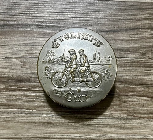 Vintage metal cyclists - metal,